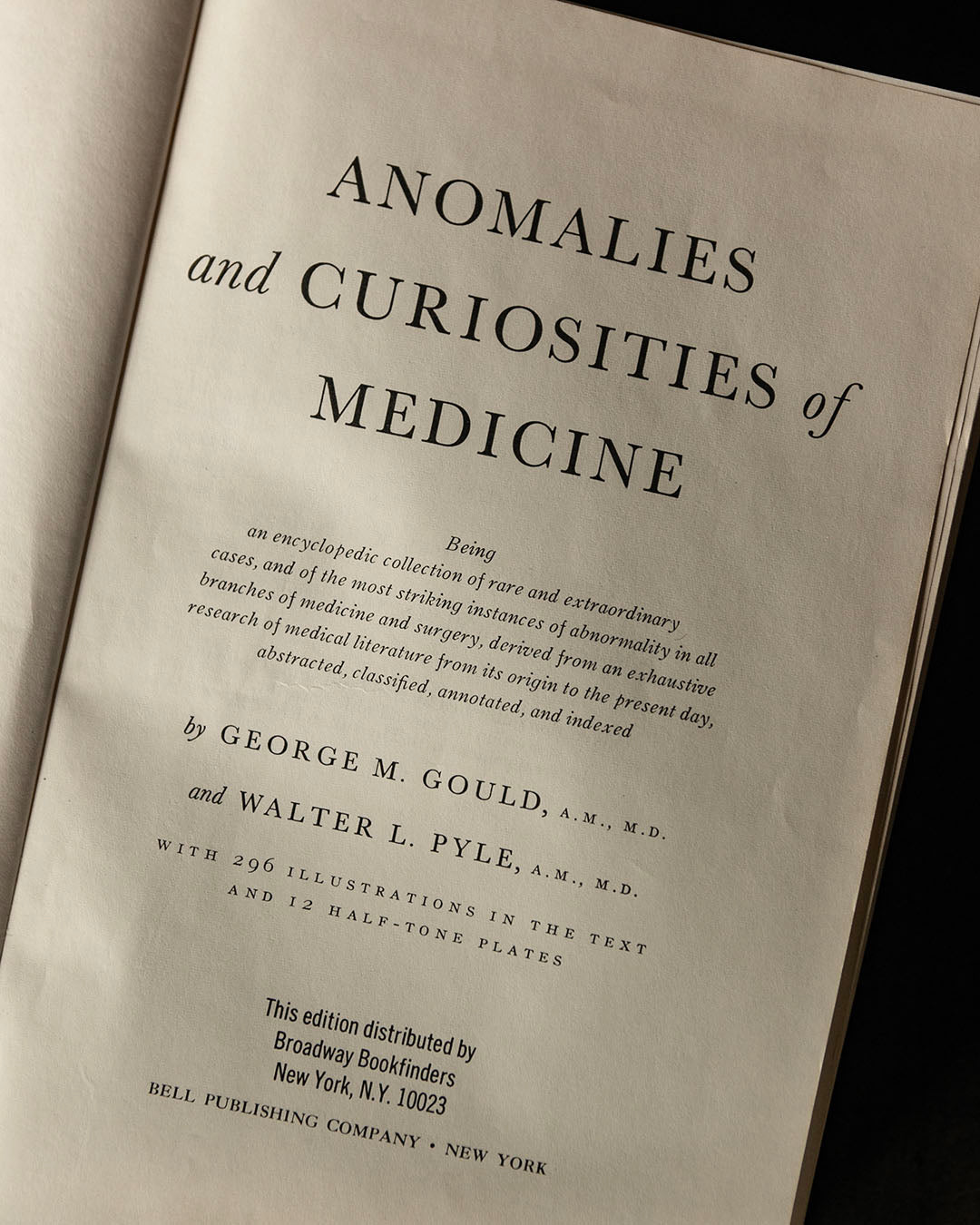 Anomalies and Curiosities in Medicine Book