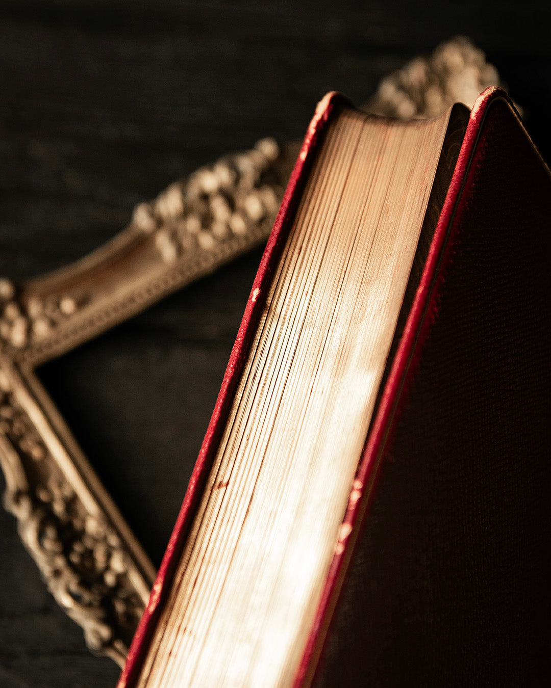 Antique Whittier's Poetical Works