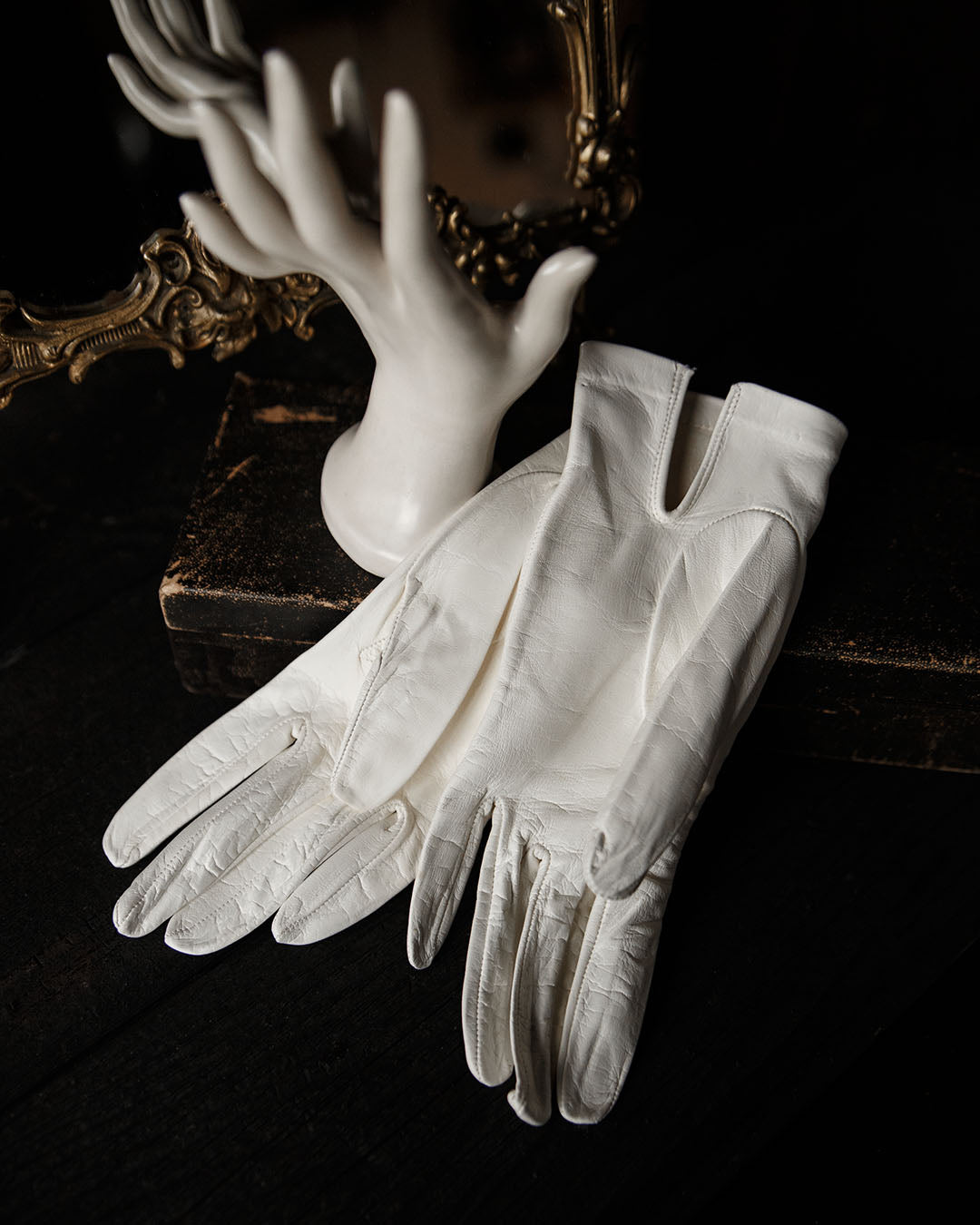 Antique Leather Gloves