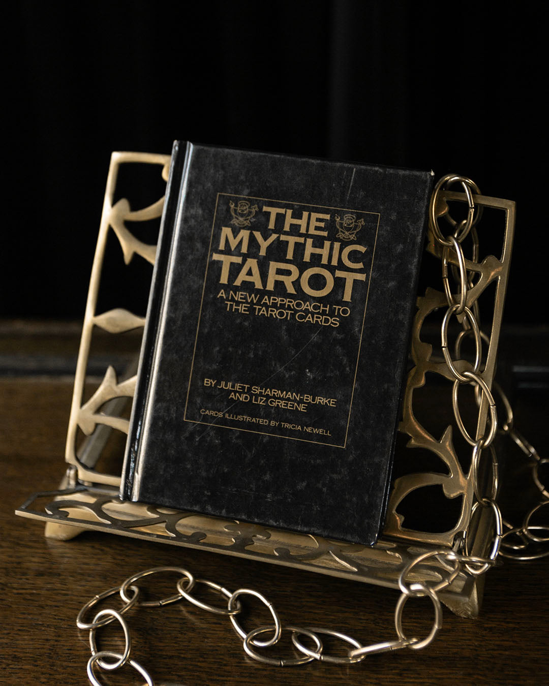 The Mythic Tarot Book