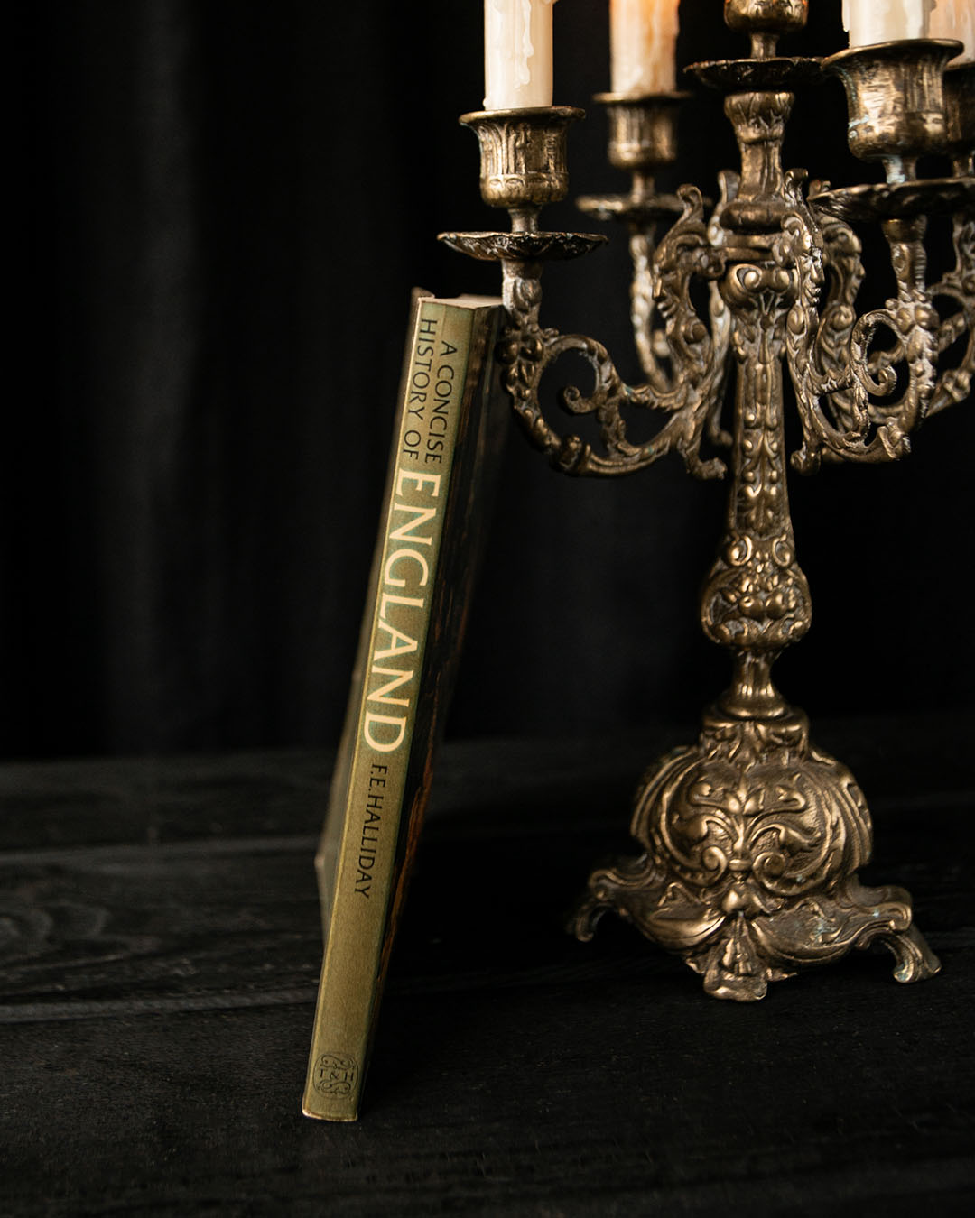 A Concise History of England Book