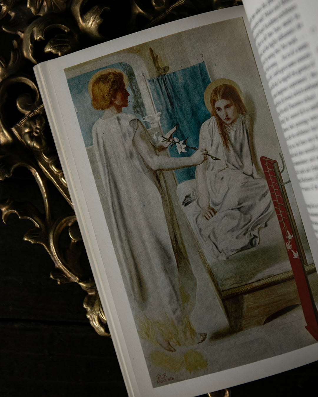 The Pre-Raphaelites Book