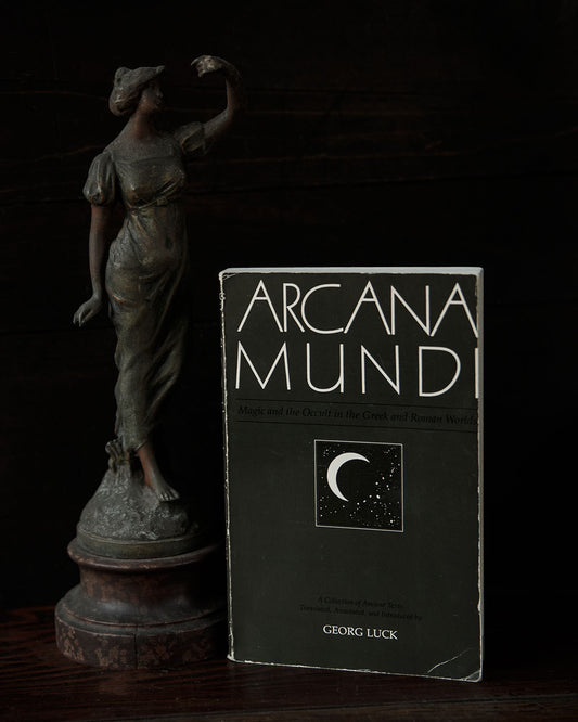 Vintage Arcana Mundi Book