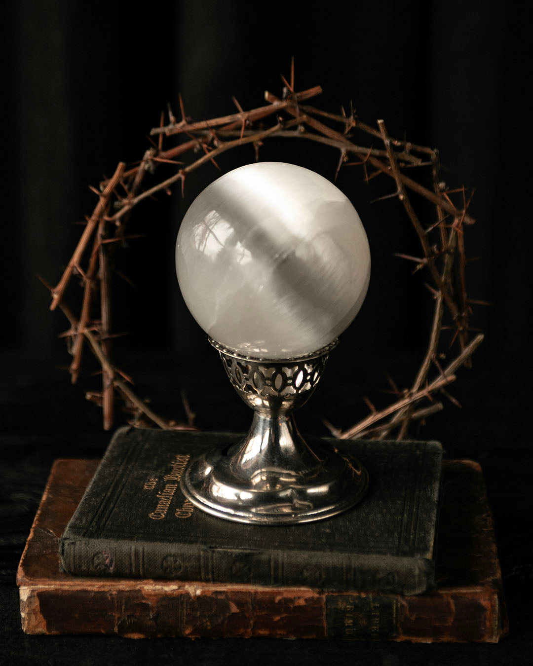 Silver Egg/Crystal Ball Holder