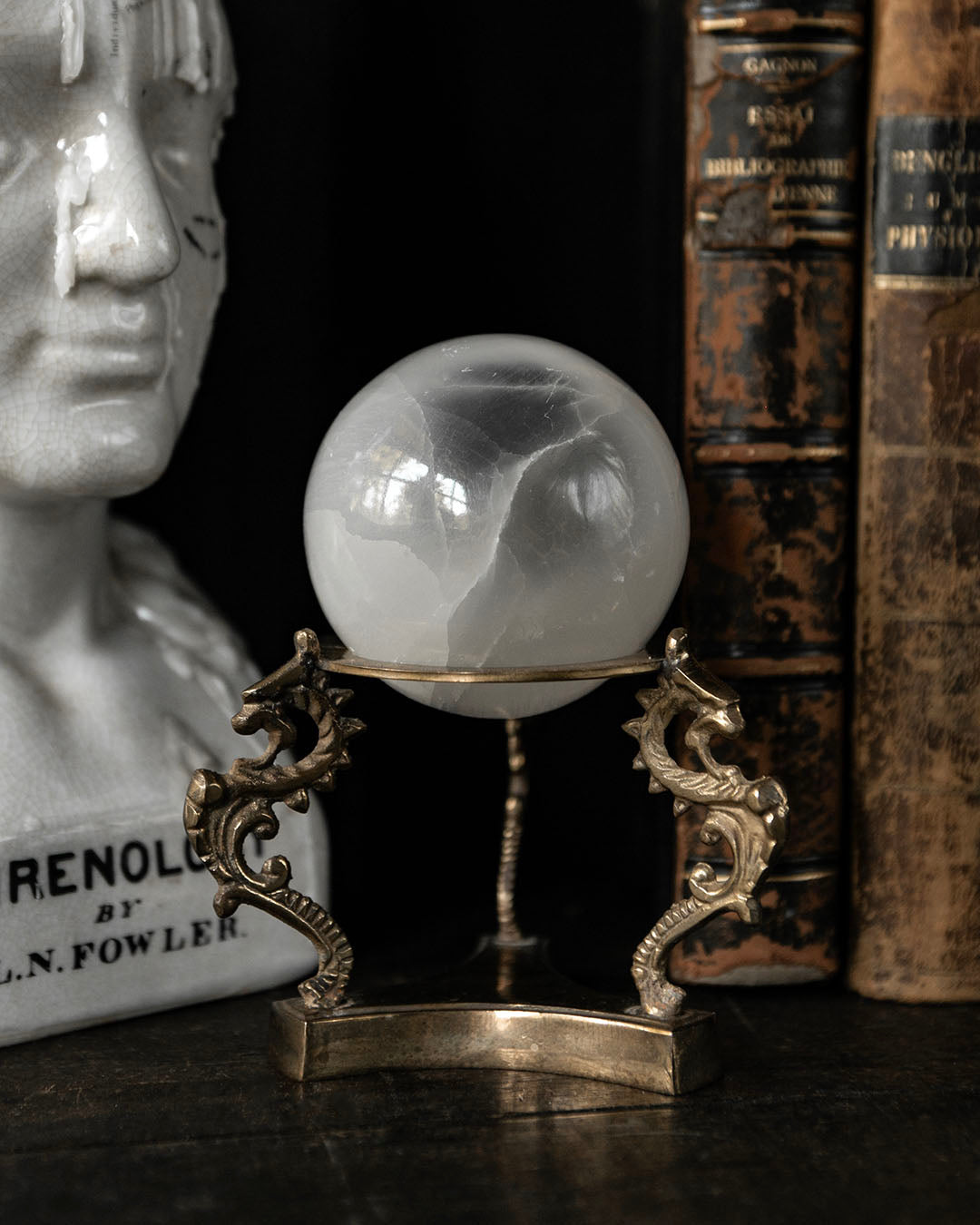 Crystal Ball Stand