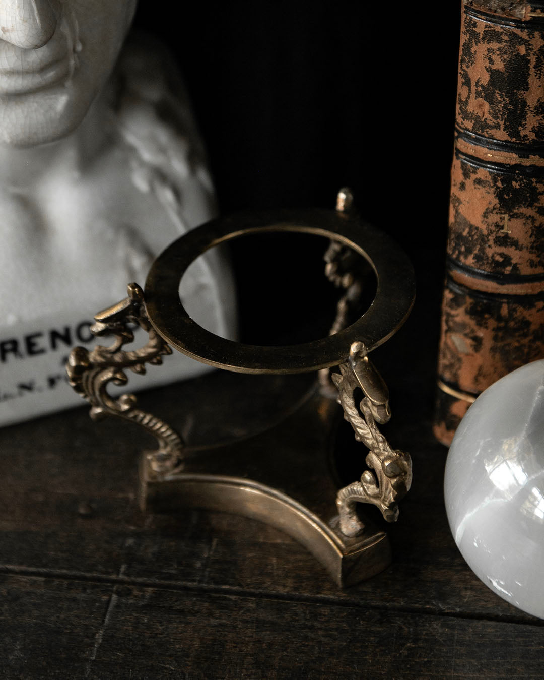 Crystal Ball Stand