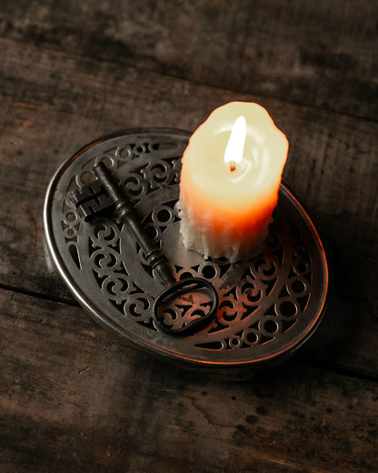 Silver Ornate Trivet