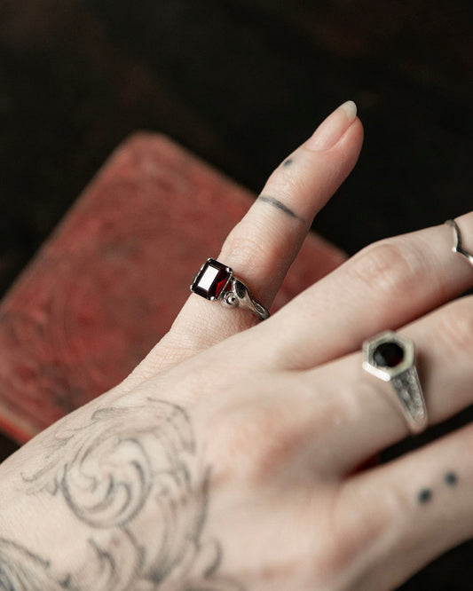 Sterling Silver & Garnet Ring